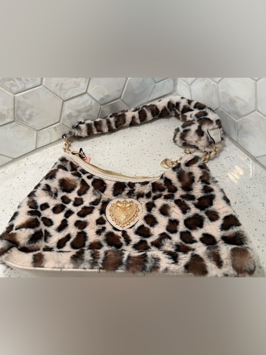 Juicy Couture Handbags - Juicy Couture Snow Leopard Love Fur Shoulder Bag Gold Trim NEW Fur Heart Charm